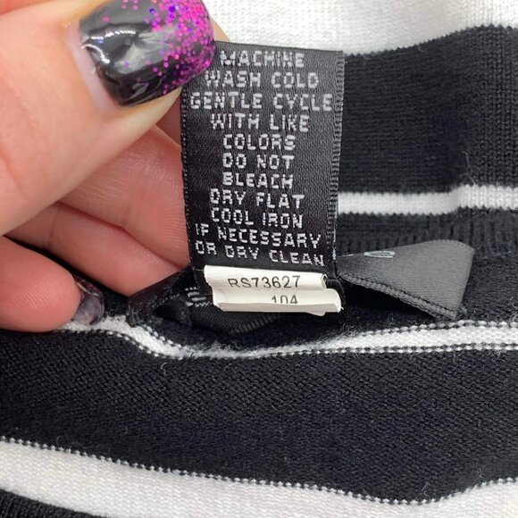 🎉Spense Black & White Striped Top - Picture 5 of 5